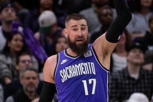 瓦兰在NBA1年1040万美元扣完税仅420万 在欧洲3年1300万是税后图片
